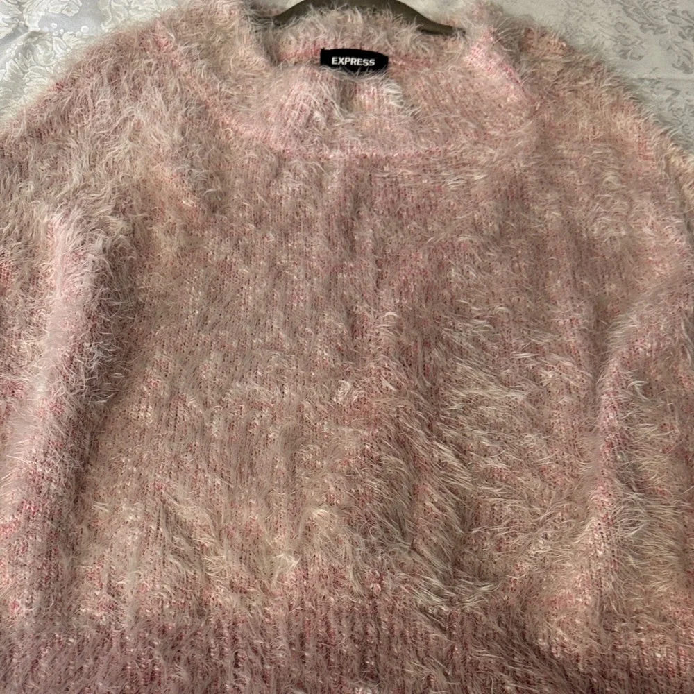 Express chic cozy